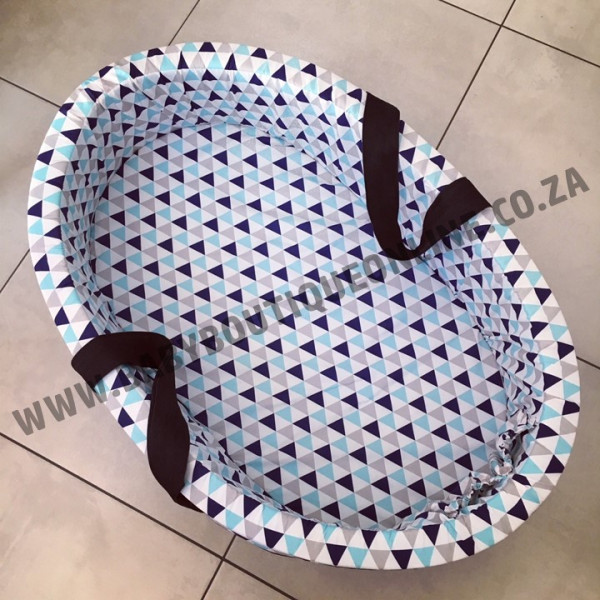 SS0552 - Carry Cot